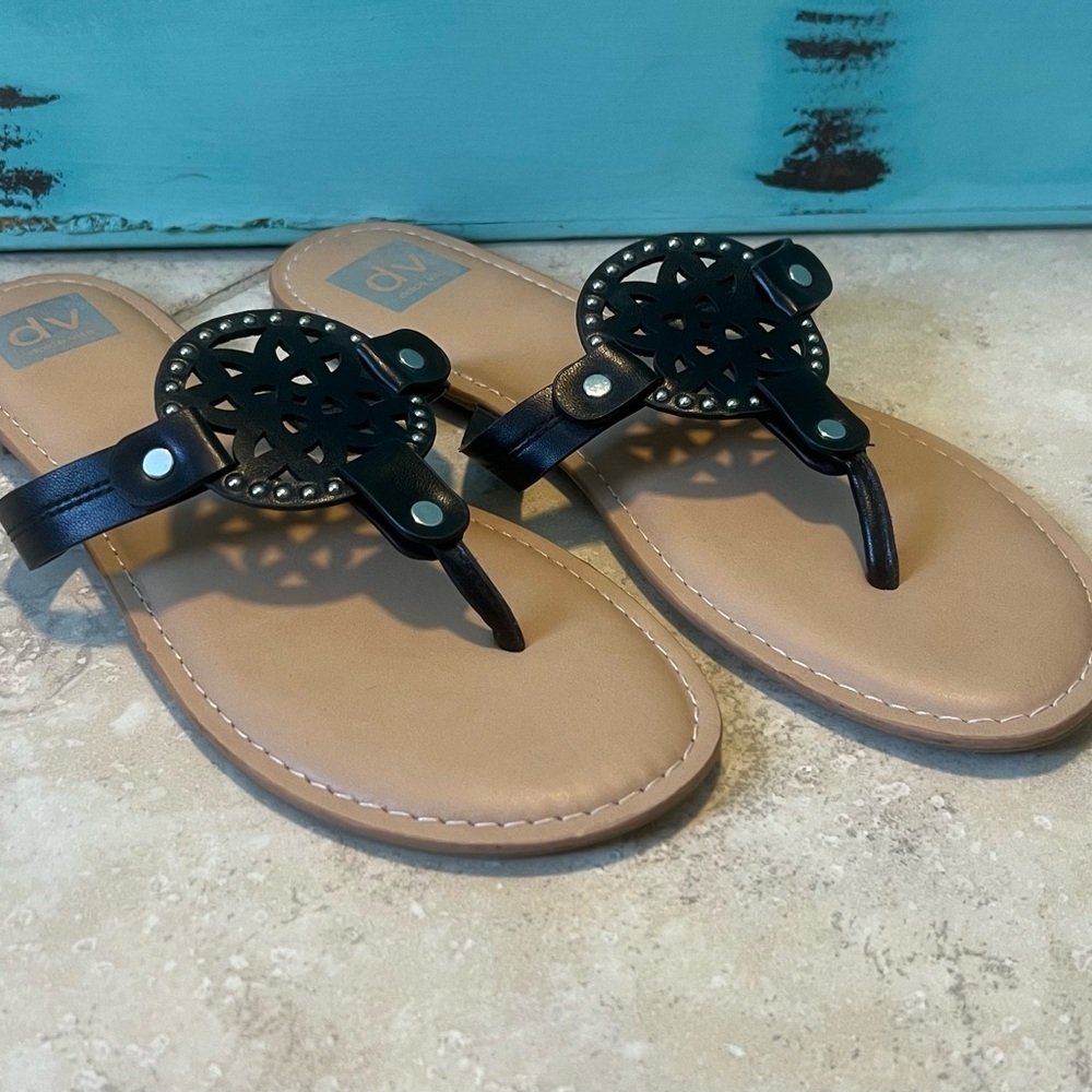 DV Dolce Vita Thong Sandals Women's Size 10 Black Faux Leather Studded NWOT - Picture 3 of 7